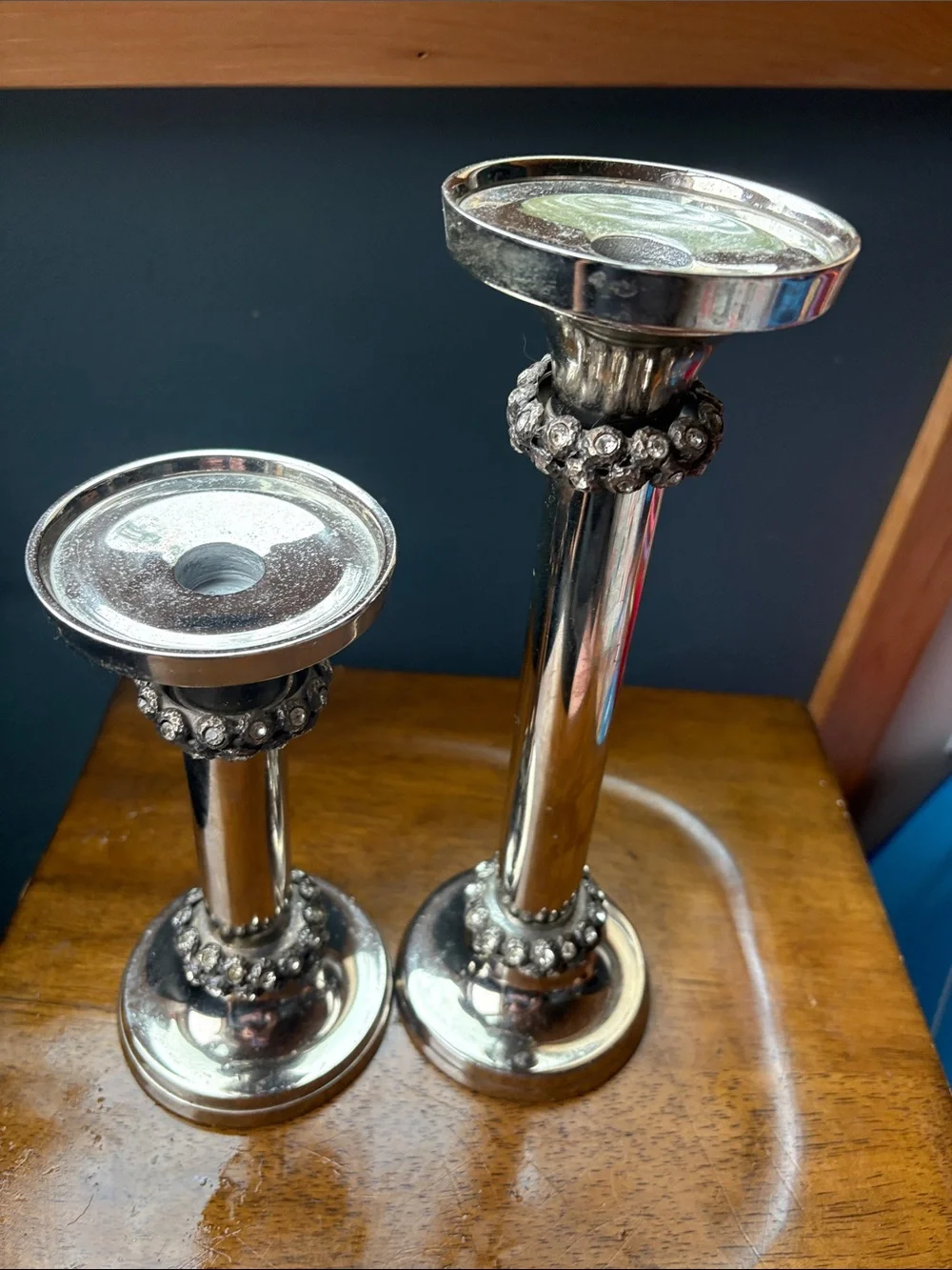 Candlesticks with crystals set